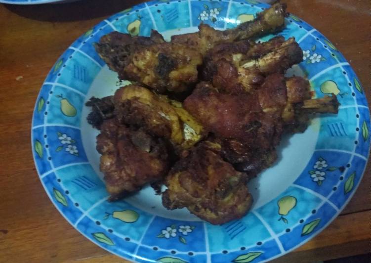 Resep Ayam Goreng Kaya Rempah Harum dan Lezat, Enak Banget