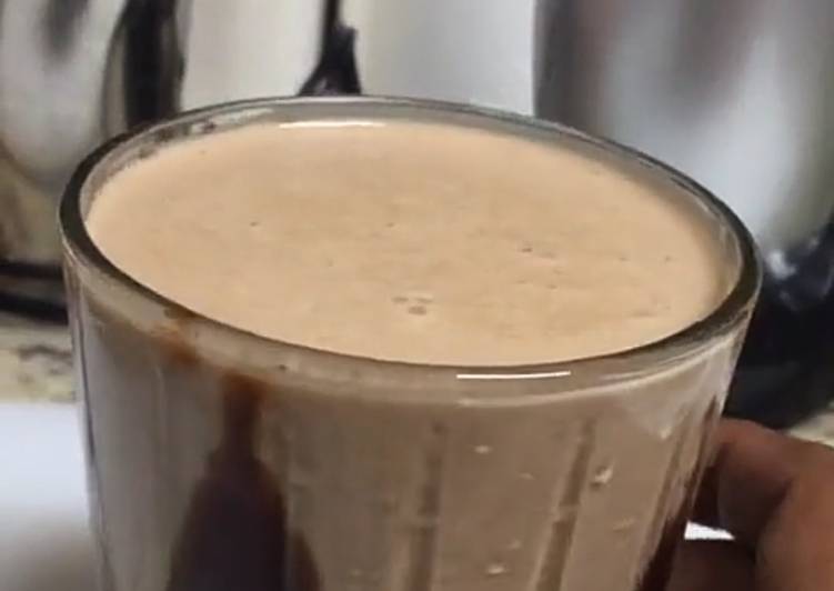 Cashews nuts chocolate shake iftar special