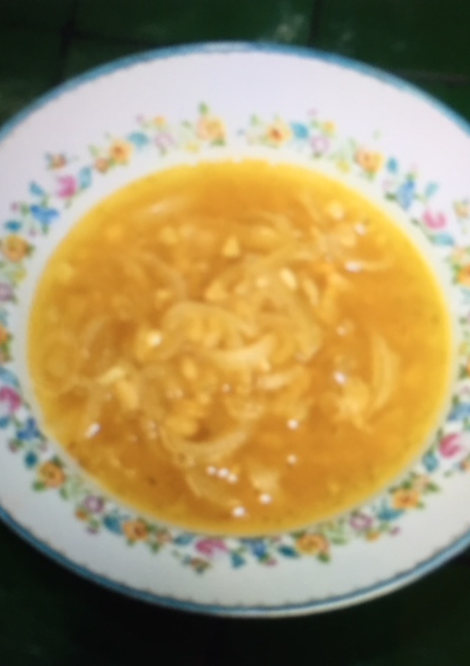 Una foto de Sopa de cebolla con alubias