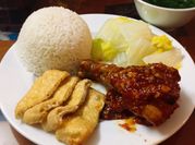 A picture of pan fried garlic chicken
