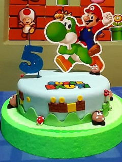 Una foto de Torta decorada Mario Bros ⭐