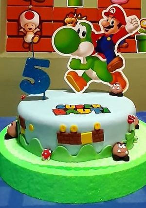 Una foto de Torta decorada Mario Bros ⭐