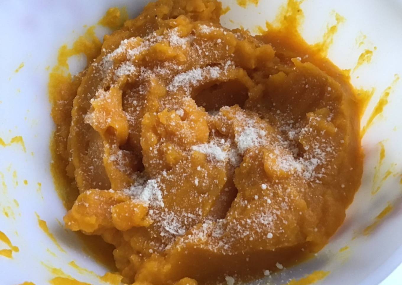 Purée Halloween de potimarron pommes de terre et oignon au parmesan