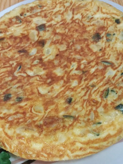 Una foto de Tortilla de patatas y calabacín