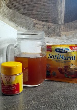 Foto resep Cinnamon Black Tea with Rosella Simple Syrup