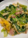 Outer leaf of Lettuce & Bacon  with Beaten Egg