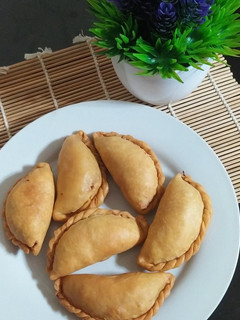 Foto resep Pastel Renyah ala Fatmah Bahalwan