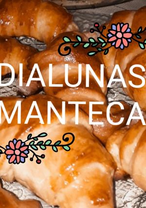 Una foto de MEDIALUNAS de manteca🥐