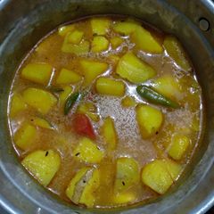 A picture of Aalur jhol.