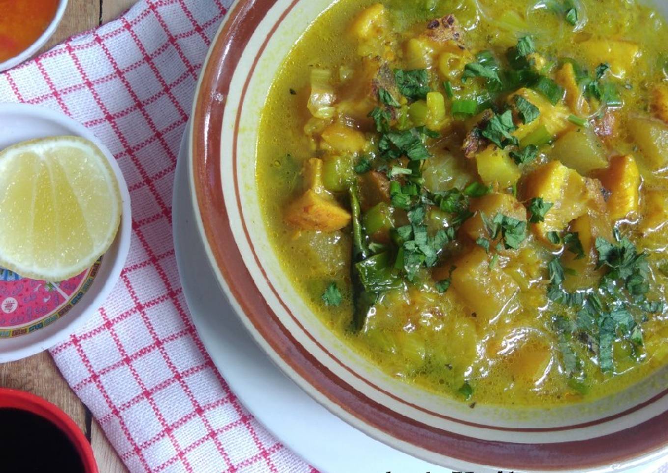 Soto Kuning Khas Bogor Jawa Barat Soto Kuning Khas Bogor Jawa Barat