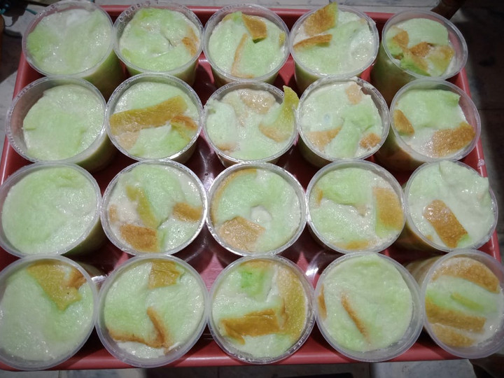 Cara Membuat Puding Kukus Roti Tawar Pandan Simpel