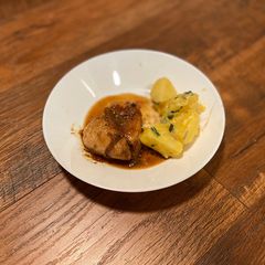 A picture of Moroccan Lemon Chicken.