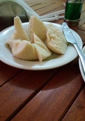 A picture of Ugali (buttered ugali).