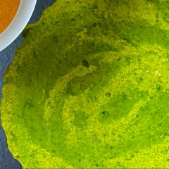 A picture of Spinach Rava Dosa.