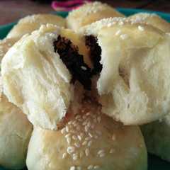 A picture of Roti sobek.