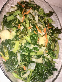 A picture of Steamed kale salad.
