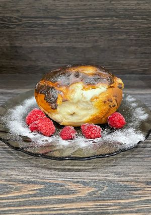 Túróval töltött zsemle recept fotója