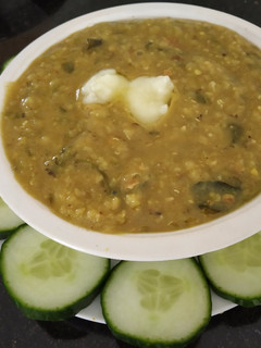 A picture of Lentil spinach soup.