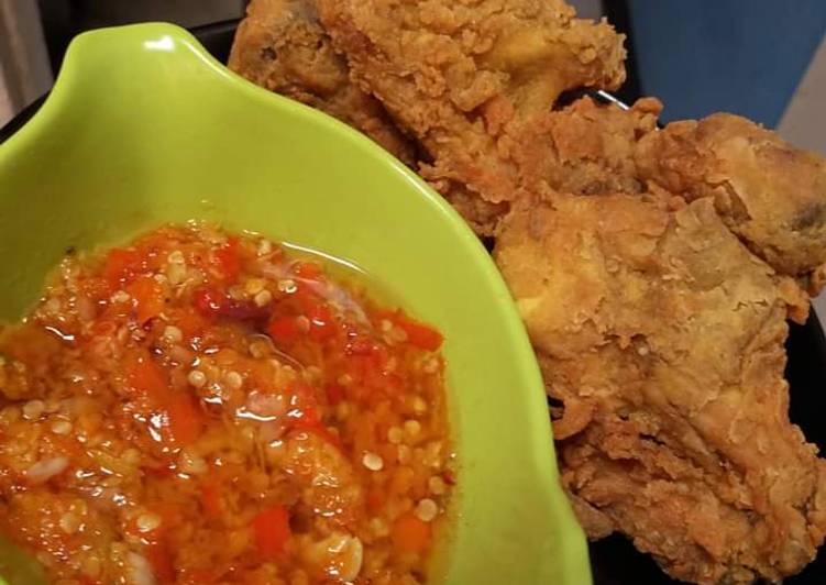 Resep Ayam geprek sambal korek | Cara Buat Ayam geprek sambal korek Yang Sempurna