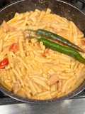 معكرونة بالدجاج والطماطم الكرزية🍅🍝