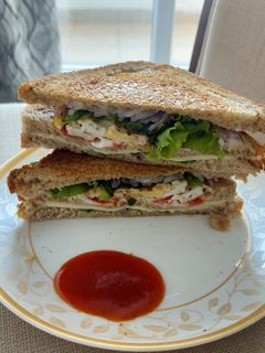 এগ পোচ স্যান্ডুইচ (Egg poach sandwich recipe in Bengali) রেসিপির প্রধান ছবি