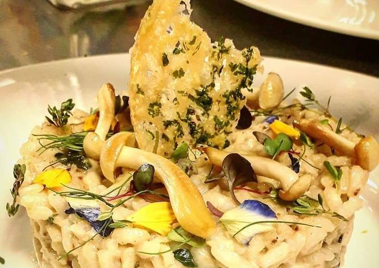 Recipe of Appetizing Mushroom rossetto with parmesan crust