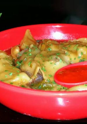 A picture of Mike's Thai Beef Dumpling Soup.