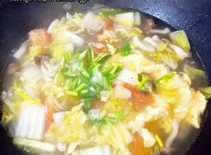 Hình của món Canh Bắp Cải Trứng Omellet/ Cabbage soup w omellet eggs Chinese recipes.