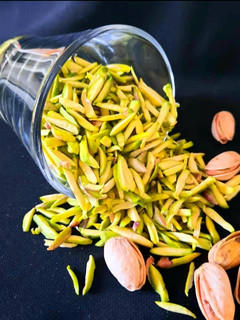 عکسی از دستور خلال پسته