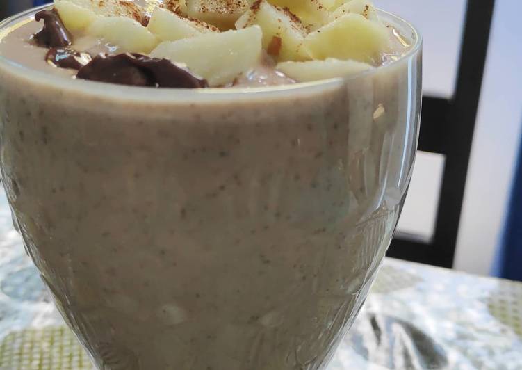 Simple Way to Prepare Award-winning Apple oats nutella shake