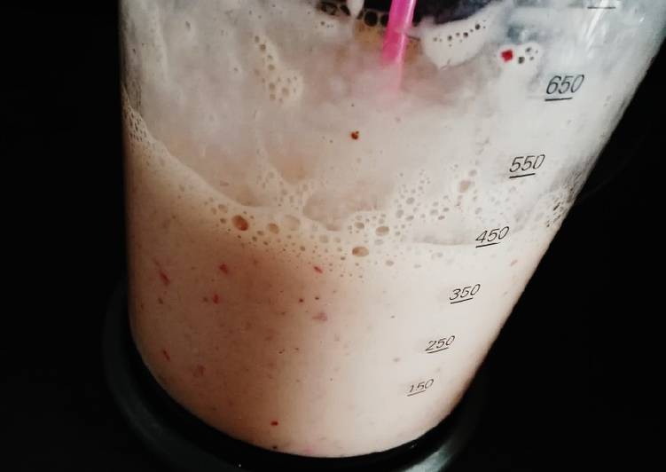 Comment Préparer Des Smoothie fraise banane