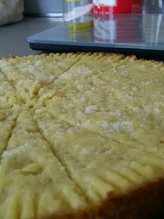 A picture of Semolina Shortbread Cookies.