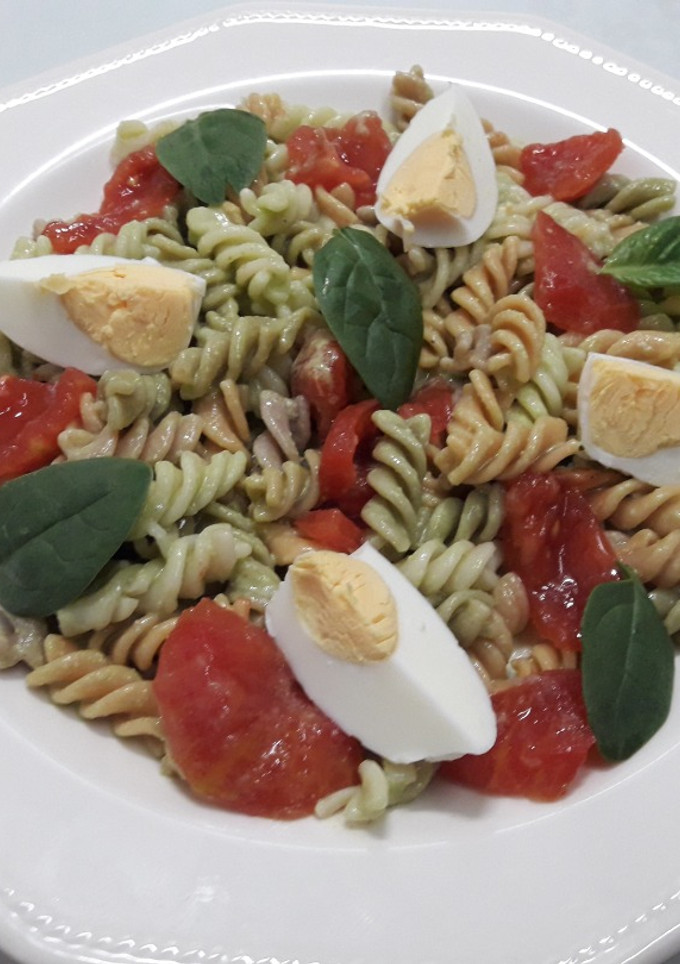 Una foto de Espirales con pesto de espinacas y nueces