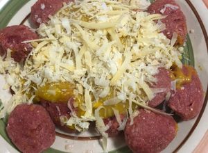 Una foto de Malfatti de Remolacha y Ricota