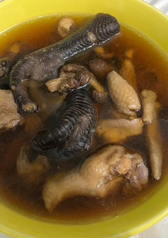 香菇雞湯（簡單版本） 的食譜成品照片