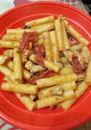 Foto di Rigatoni pesce spada e olive