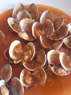 Una foto de Almejas a la marinera
