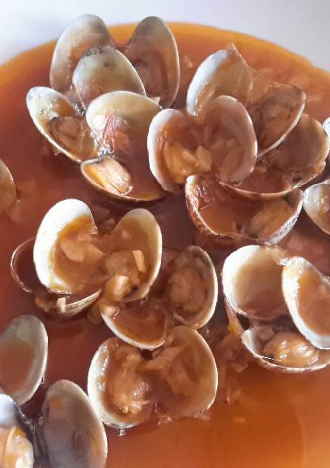 Una foto de Almejas a la marinera