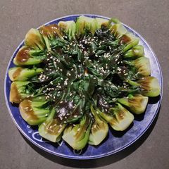 A picture of Bok Choy with Oyster Sauce.