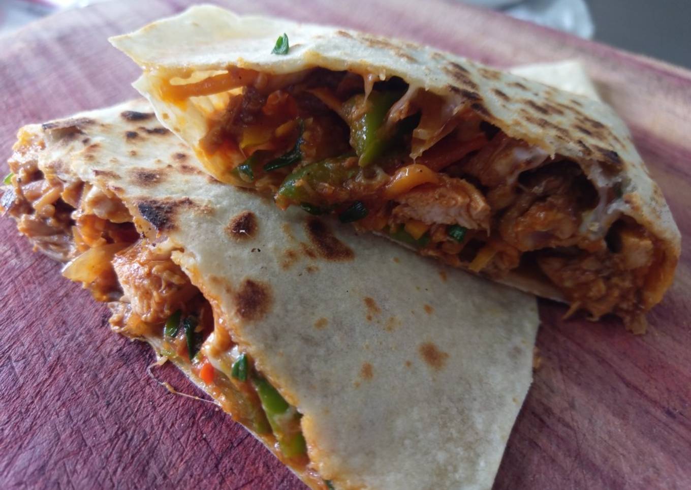 Simple chicken quesadilla