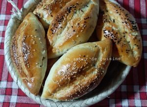 Une photo de Petits pains briochés aux grains 🥖