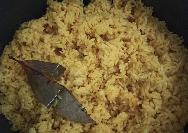 Nasi Kuning Magicom Mudah dan Enak