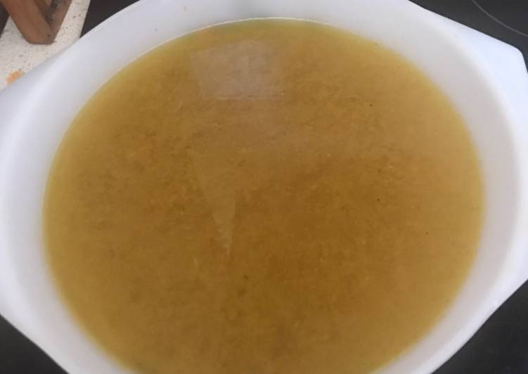 A révélé le secret de la recette Bouillon de volaille spécial