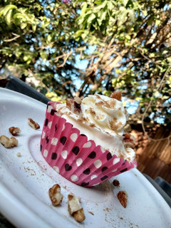 Una foto de Muffins de manzana y canela