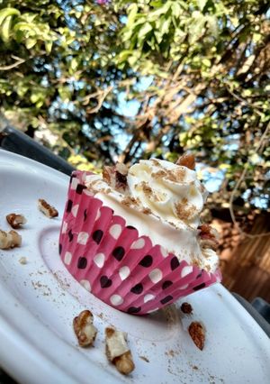 Una foto de Muffins de manzana y canela