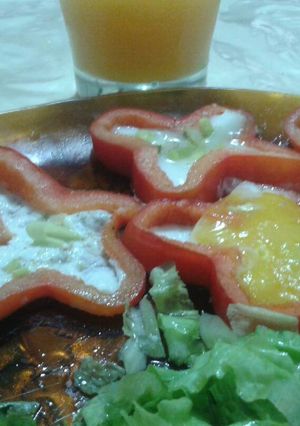Una foto de Huevos con forma livianos