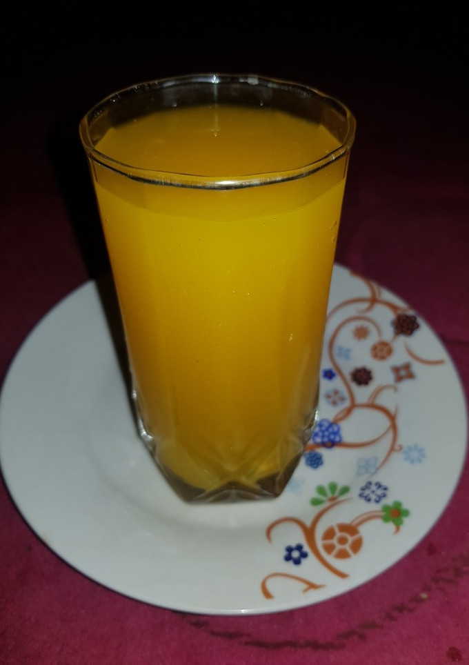 A picture of Mango juice.