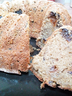 Una foto de Budín o torta con ciruelas