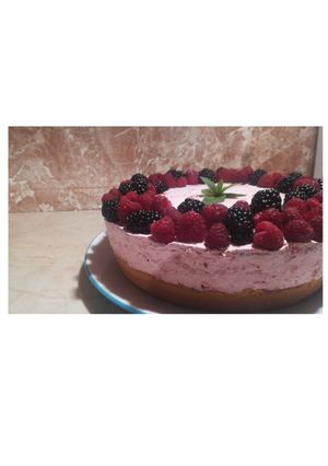 Erdei gyümölcsös torta recept fotója