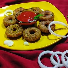 A picture of Poha vada.